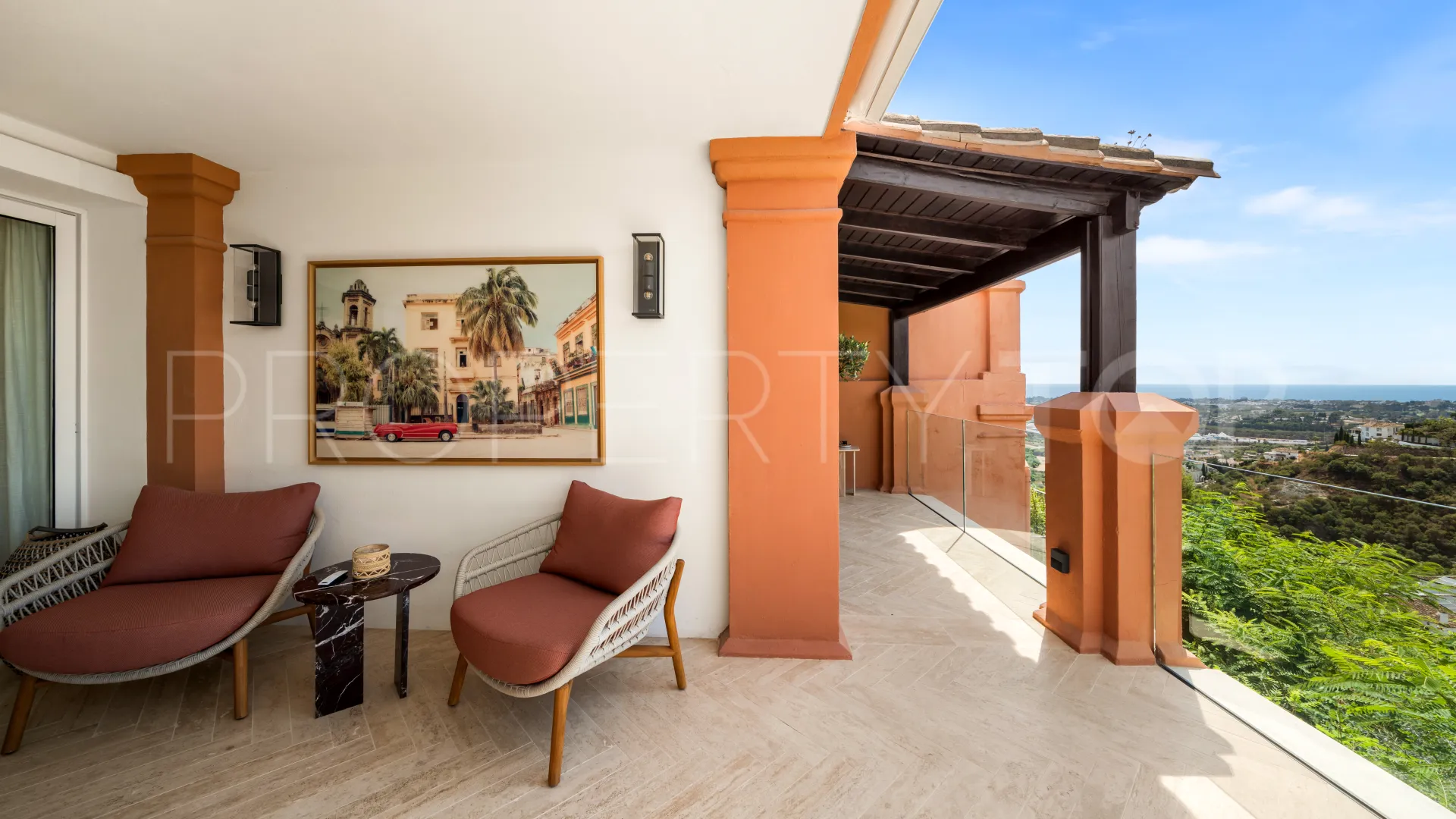 4 bedrooms apartment for sale in Monte Halcones