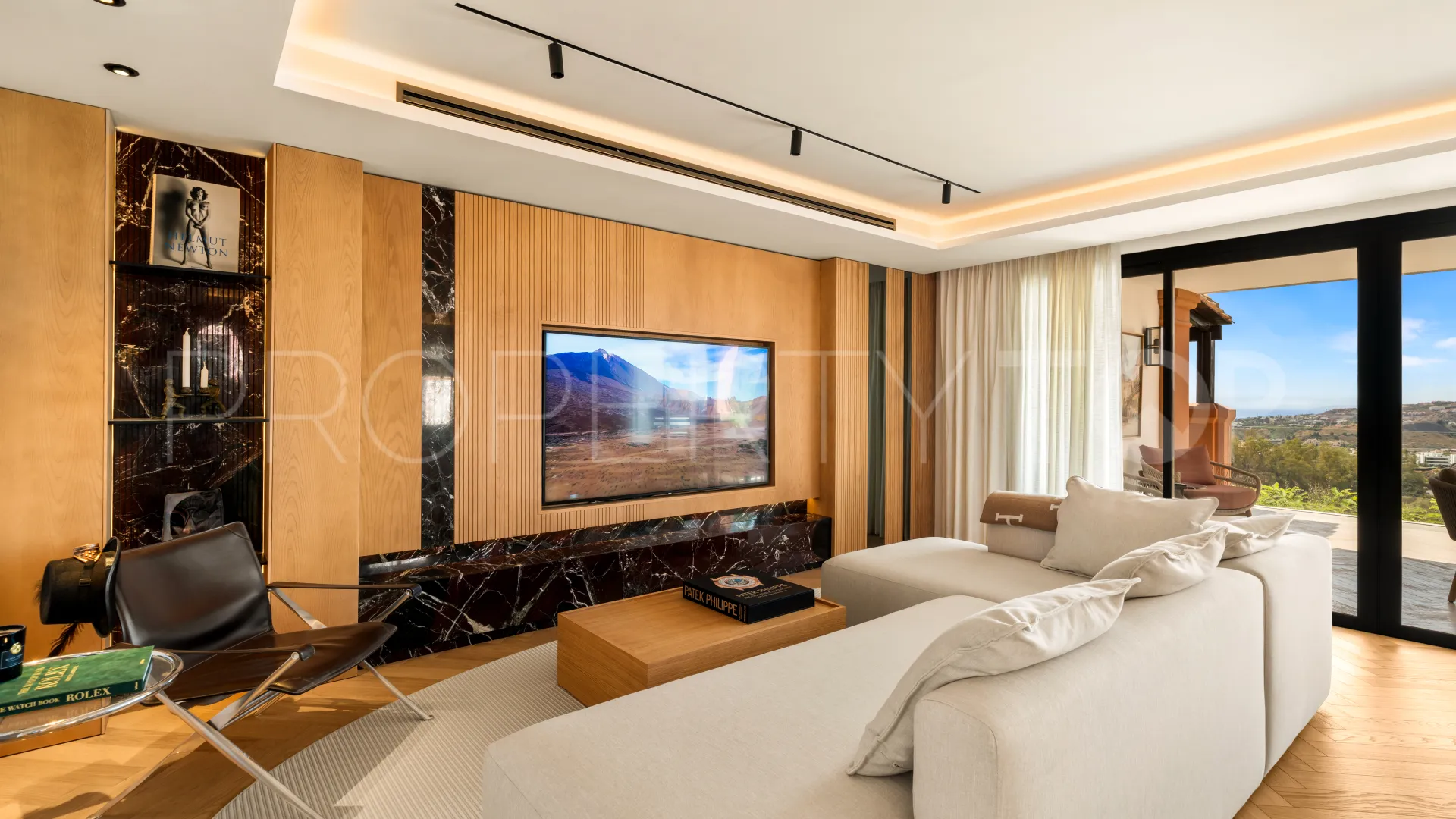 4 bedrooms apartment for sale in Monte Halcones