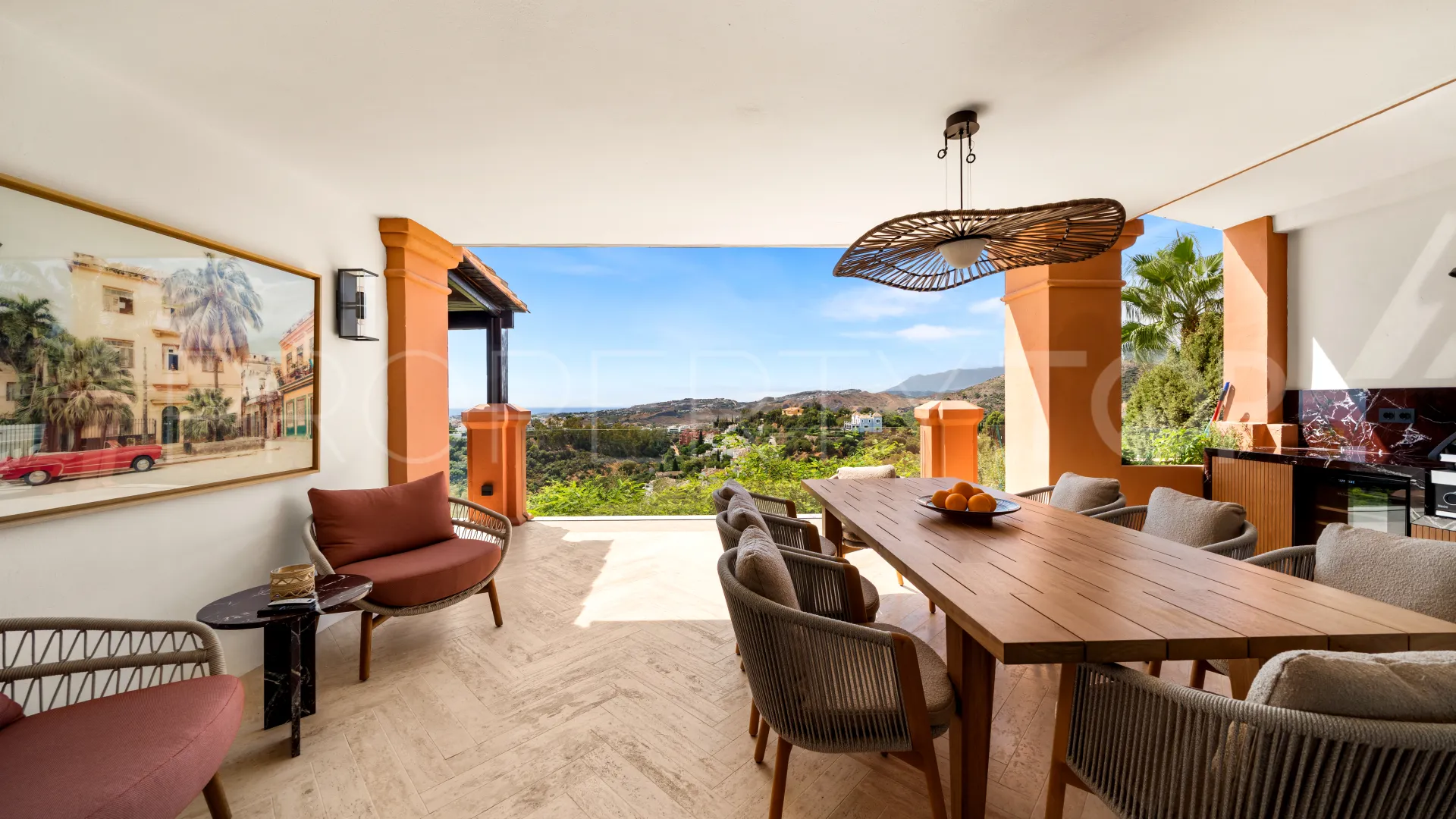 4 bedrooms apartment for sale in Monte Halcones