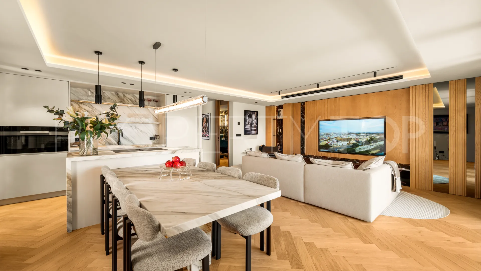 4 bedrooms apartment for sale in Monte Halcones