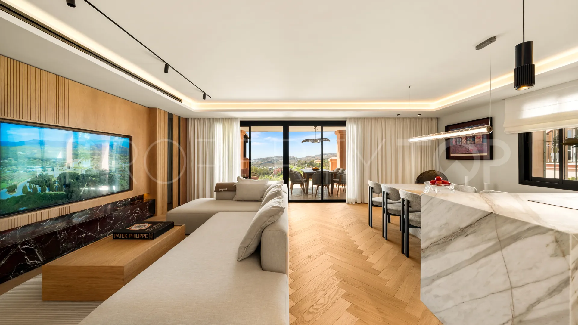 4 bedrooms apartment for sale in Monte Halcones