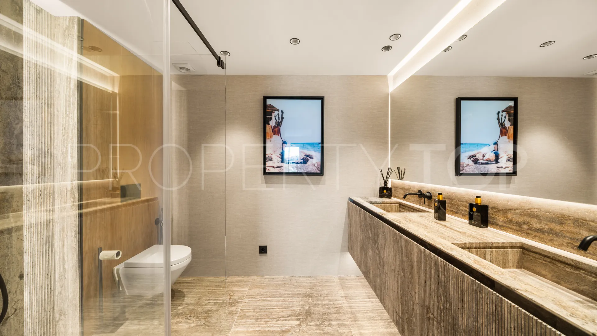 4 bedrooms apartment for sale in Monte Halcones