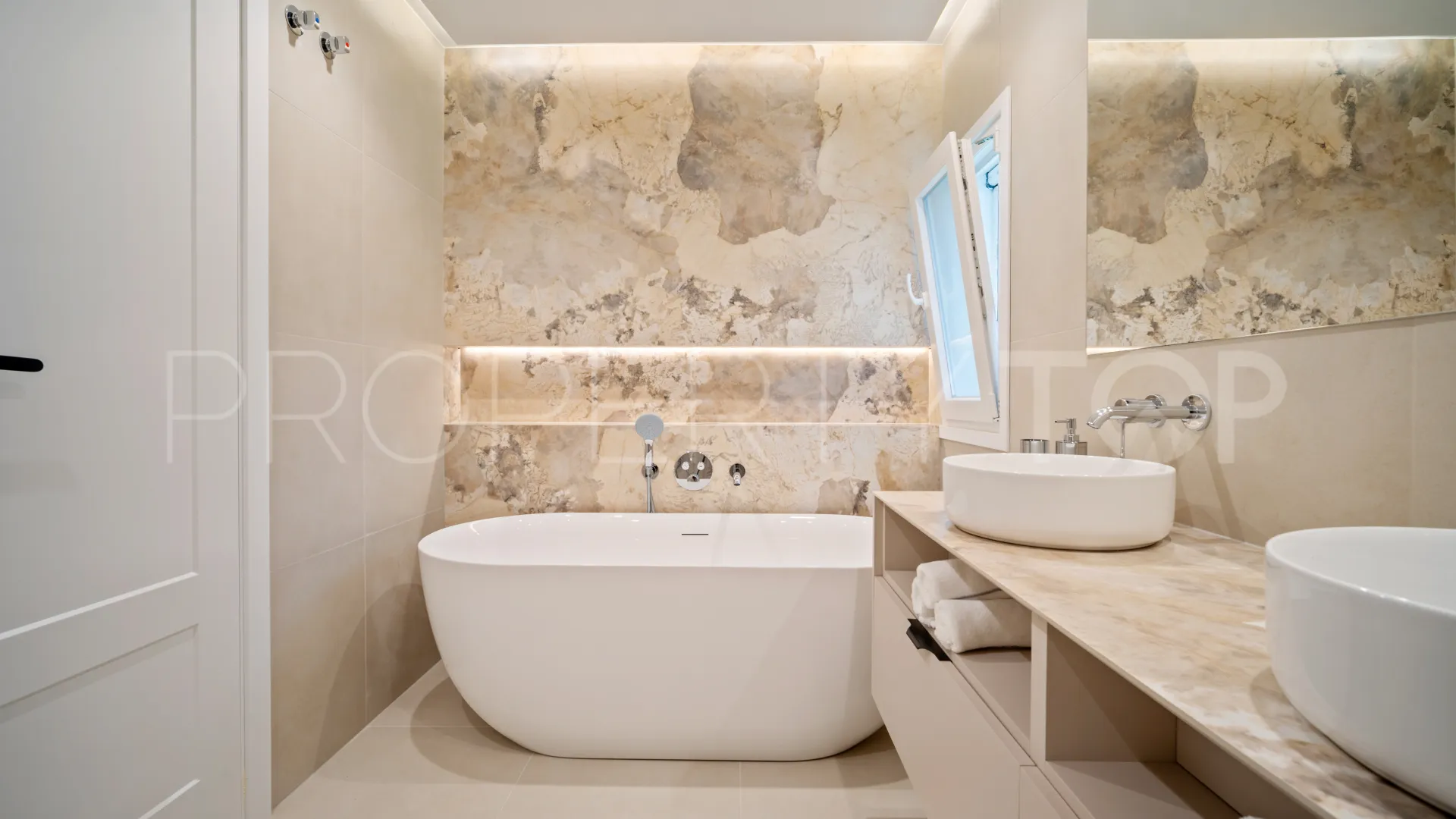 Apartamento en venta en El Presidente con 3 dormitorios
