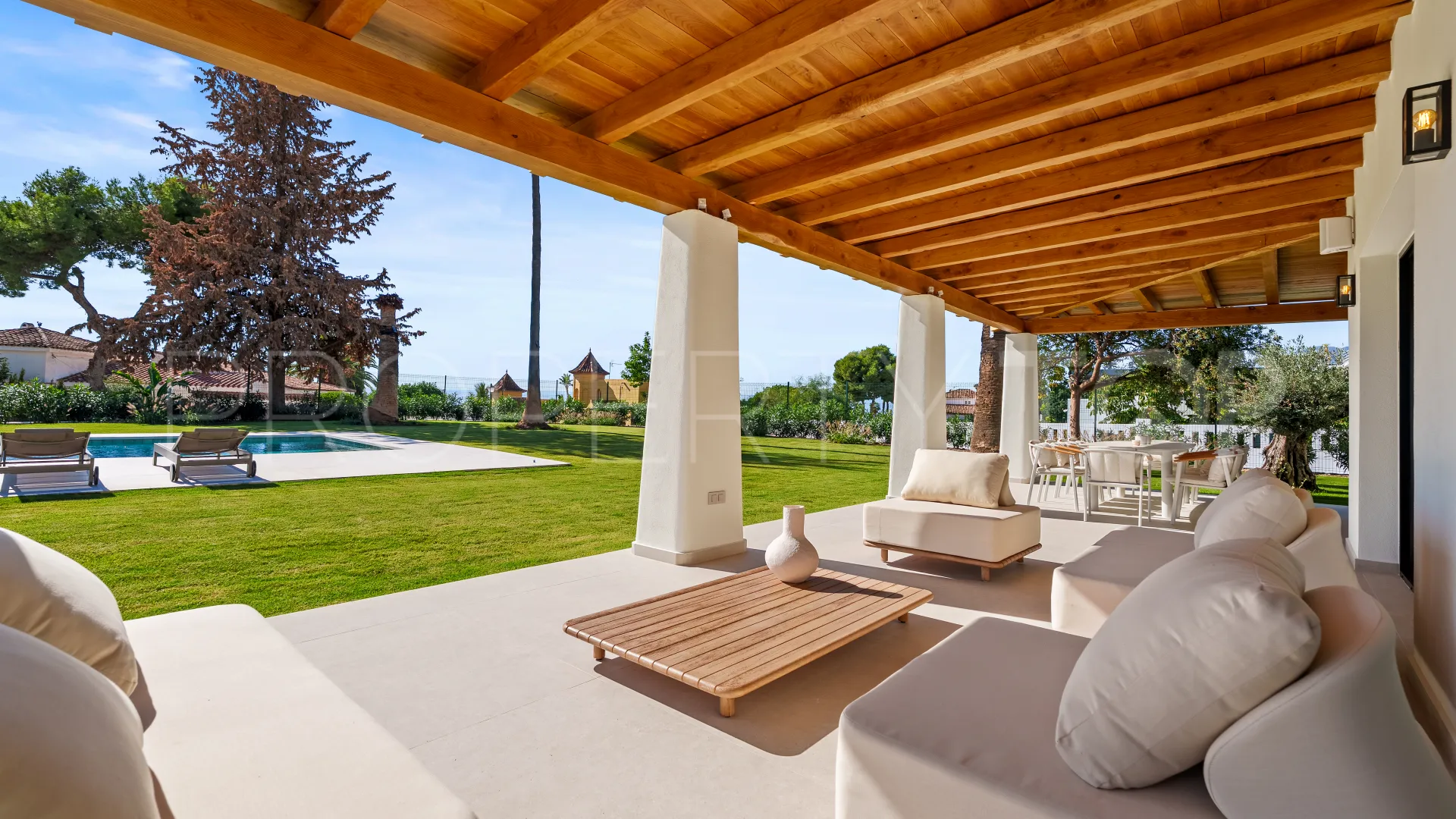 Se vende villa en Marbella Este