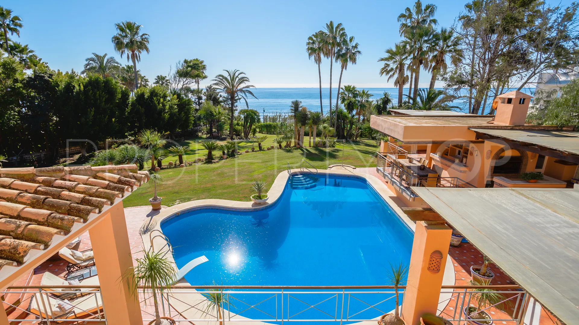 Villa en venta en Hacienda Beach con 8 dormitorios