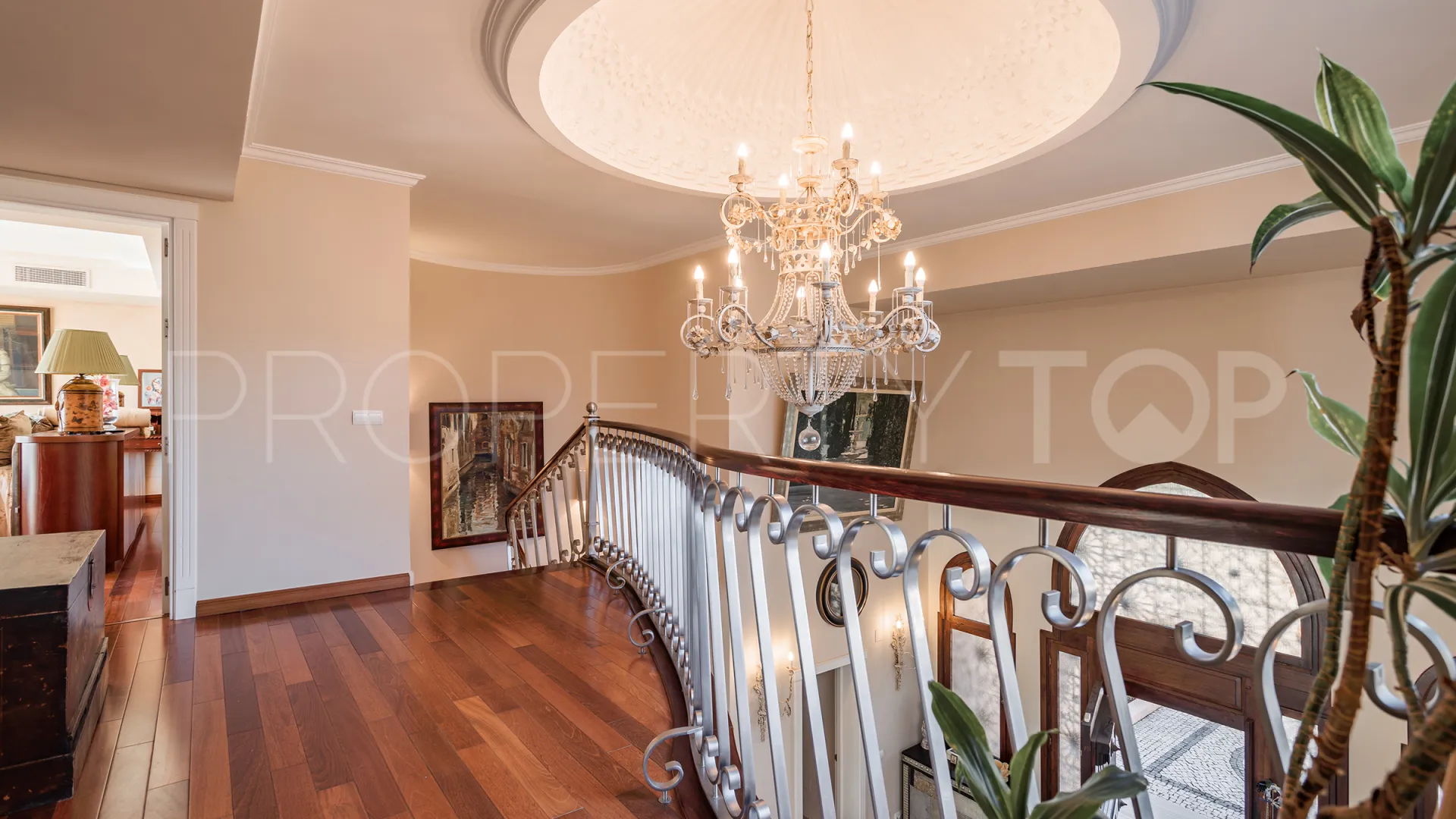 Villa en venta en Hacienda Beach con 8 dormitorios