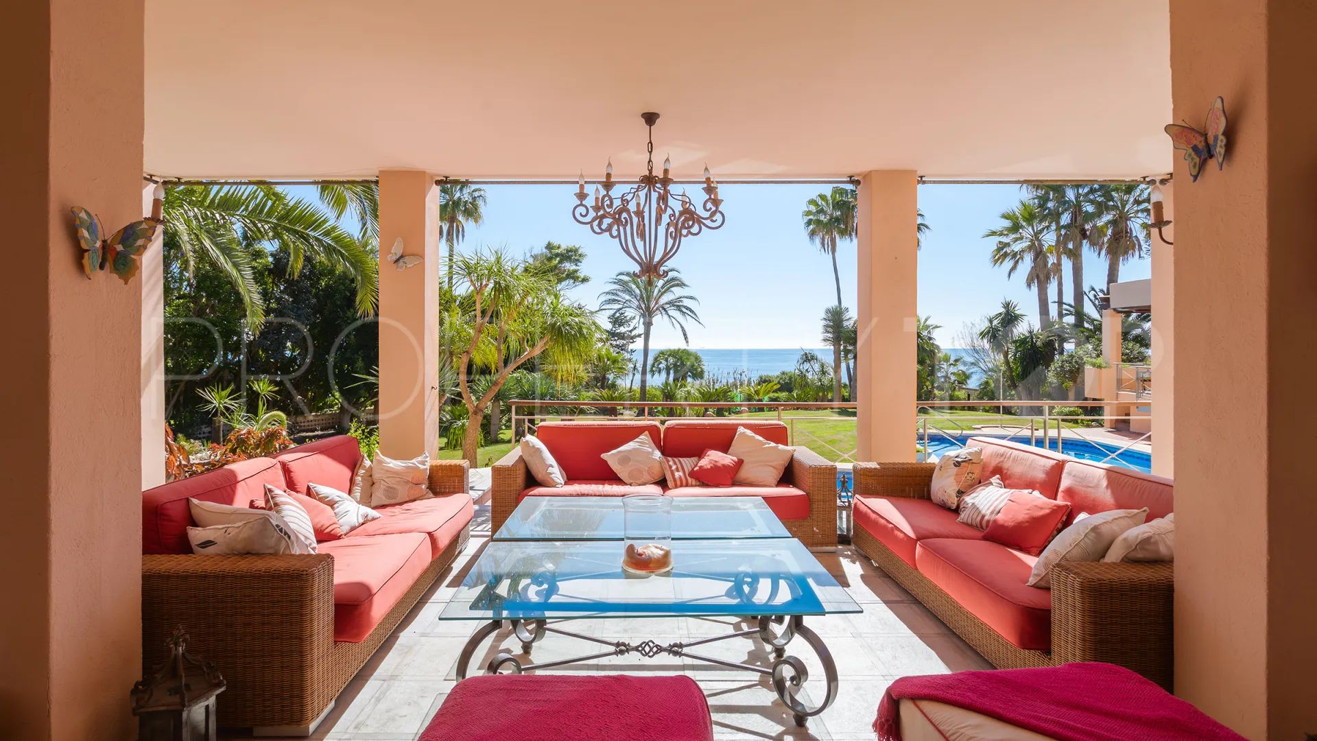 Villa en venta en Hacienda Beach con 8 dormitorios