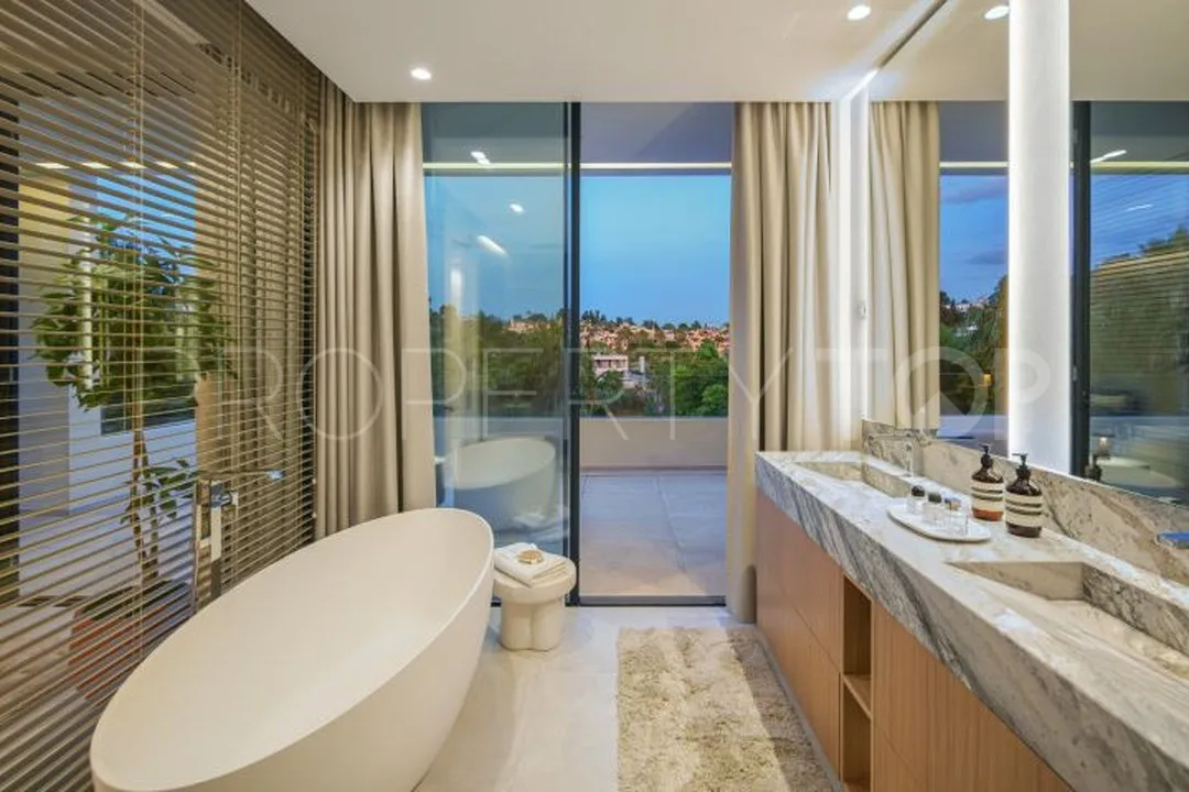 El Campanario, villa en venta con 4 dormitorios