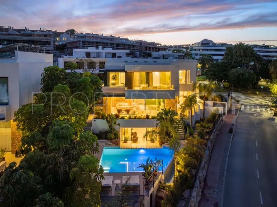 El Campanario, villa en venta con 4 dormitorios