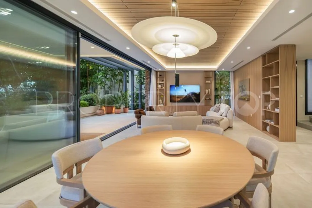 El Campanario, villa en venta con 4 dormitorios