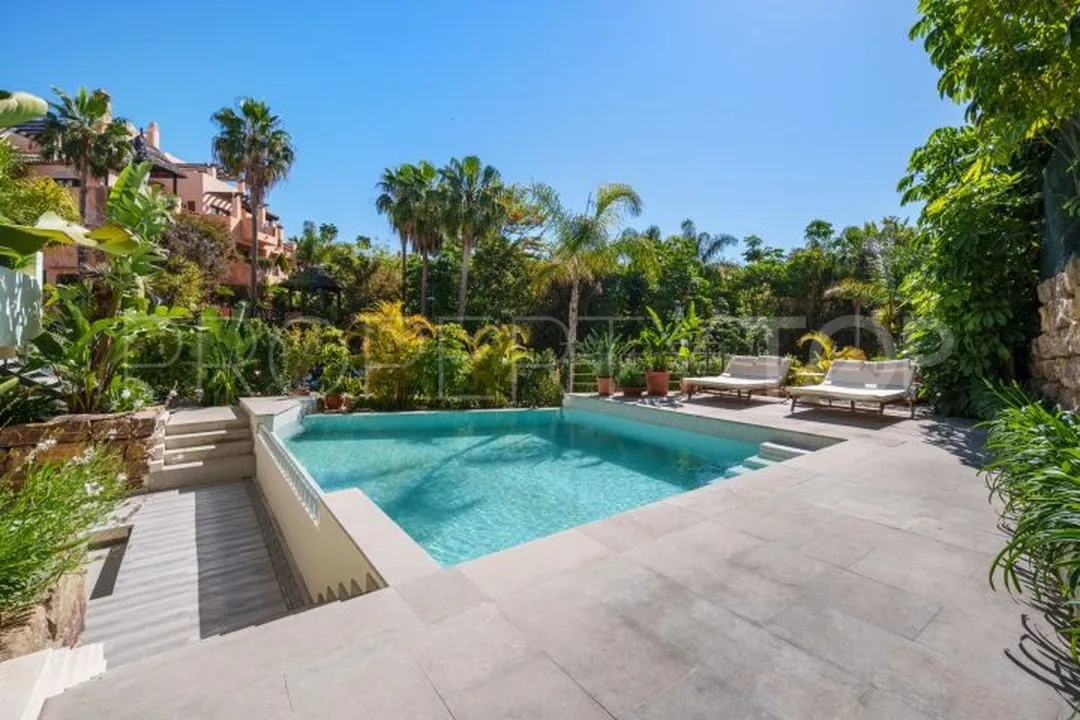 El Campanario, villa en venta con 4 dormitorios