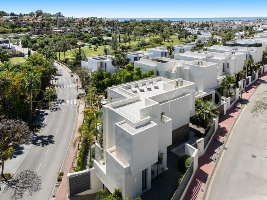 El Campanario, villa en venta con 4 dormitorios