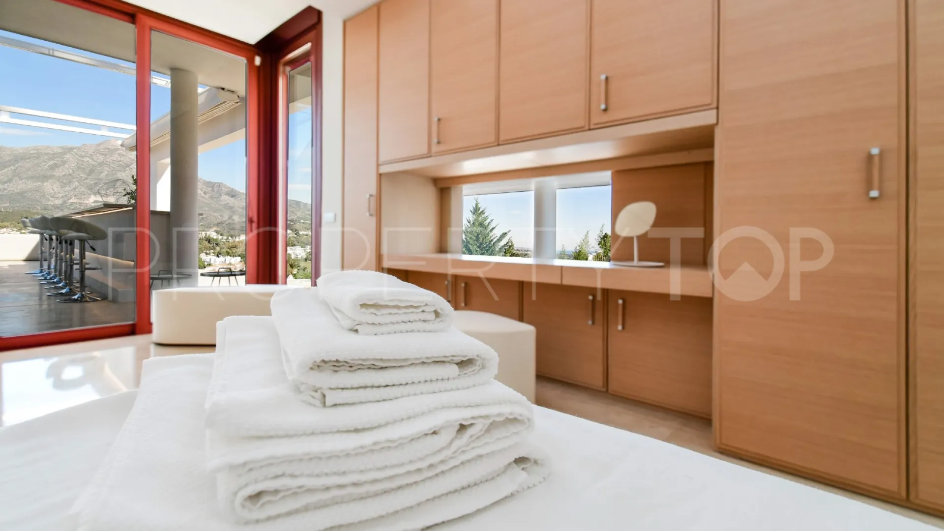 Los Naranjos villa for sale