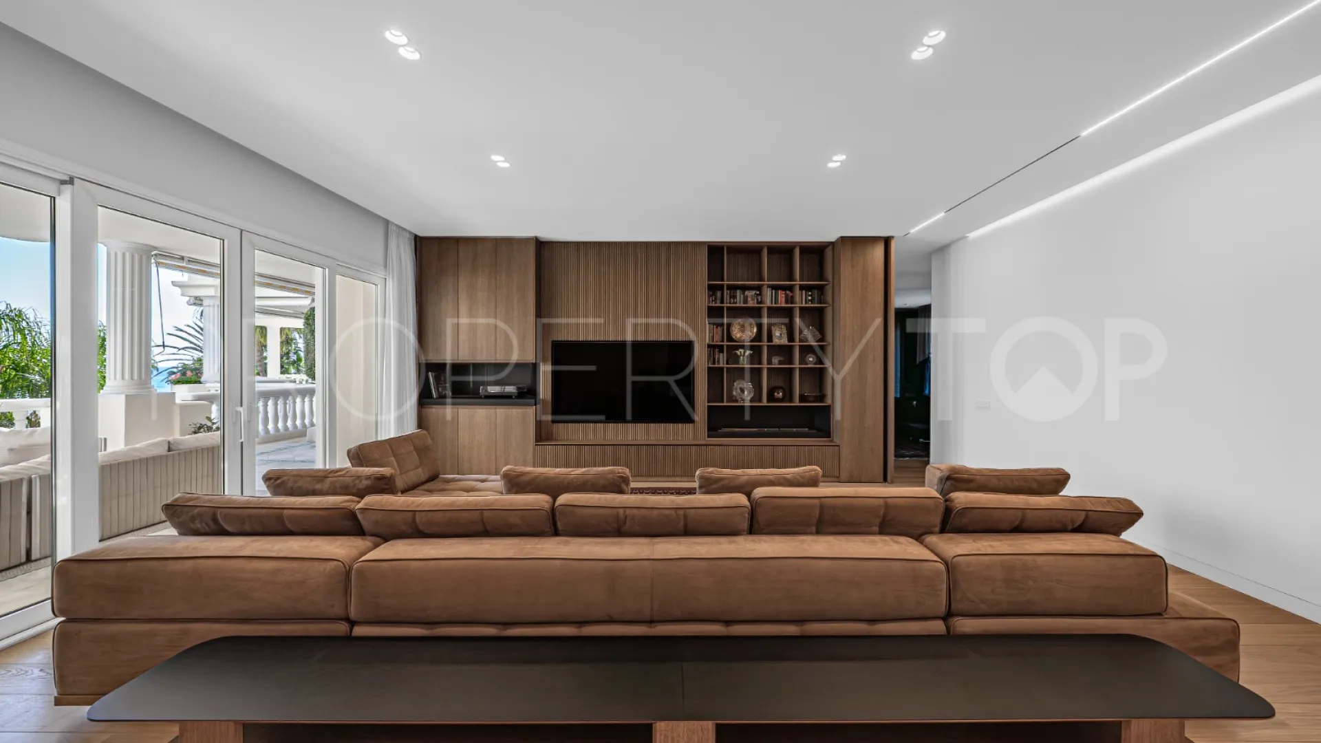Buy Las Dunas Park apartment with 3 bedrooms