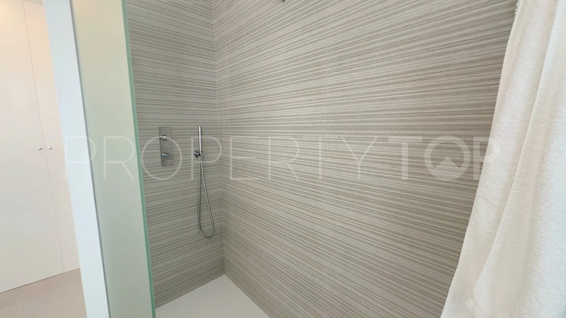 For sale apartment in Los Altos de los Monteros