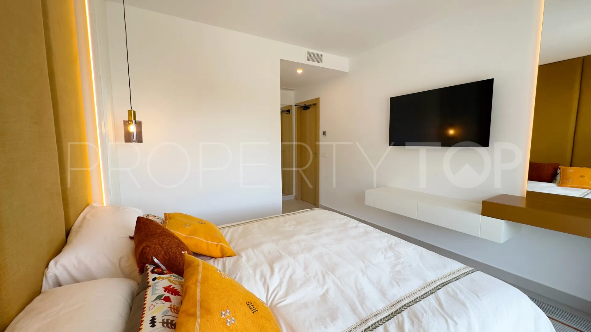For sale apartment in Los Altos de los Monteros