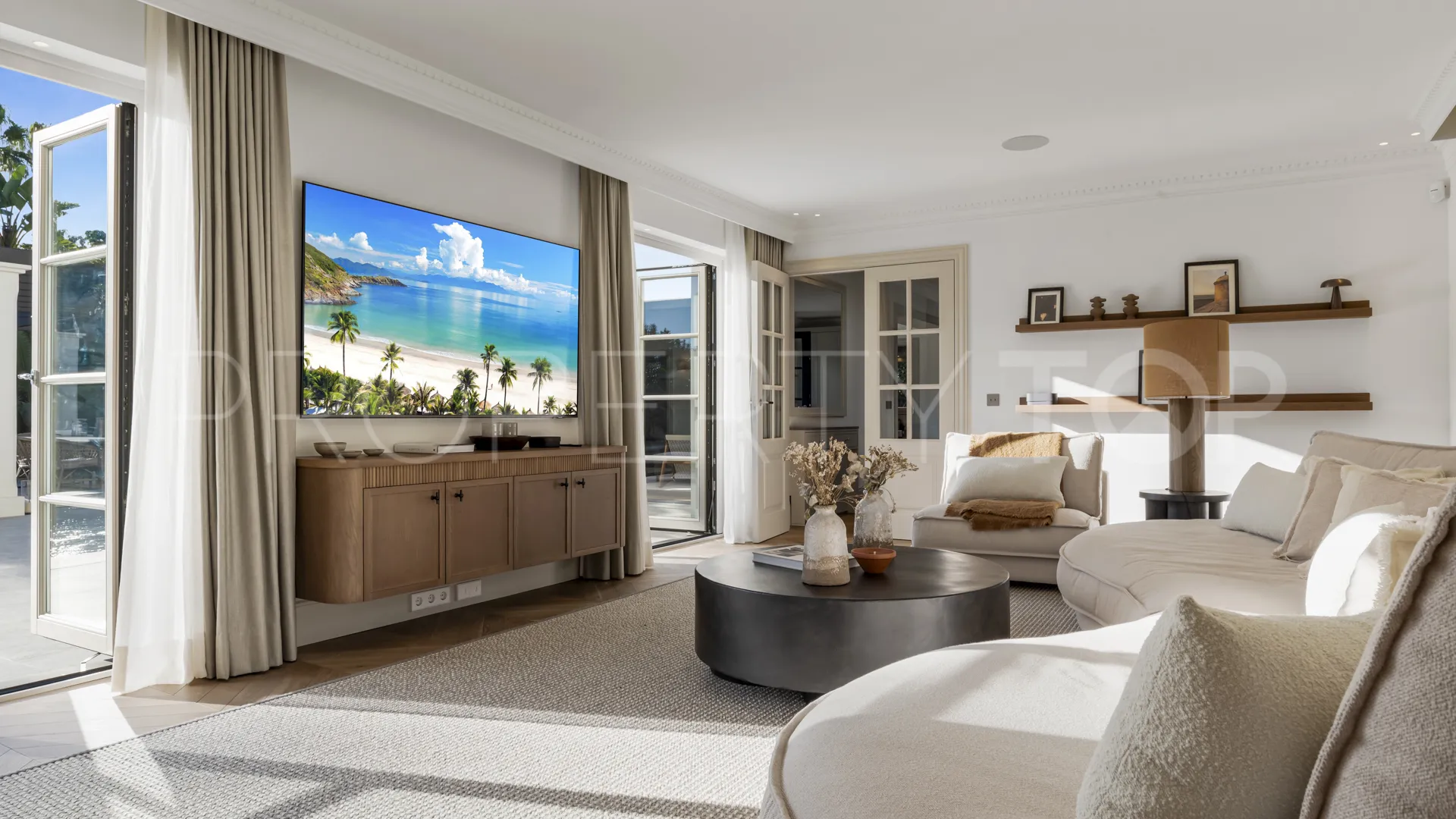 Nueva Andalucia, villa con 6 dormitorios en venta