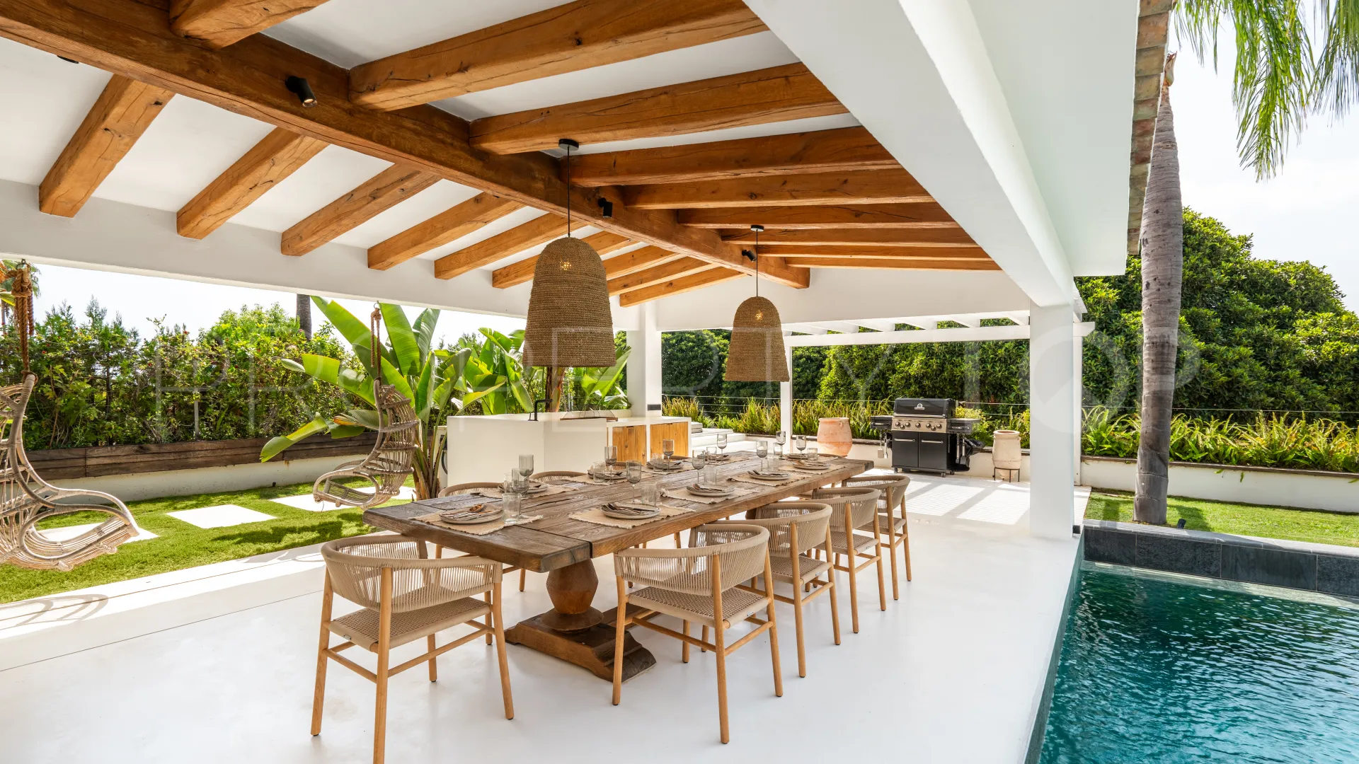 5 bedrooms villa for sale in Los Naranjos Golf