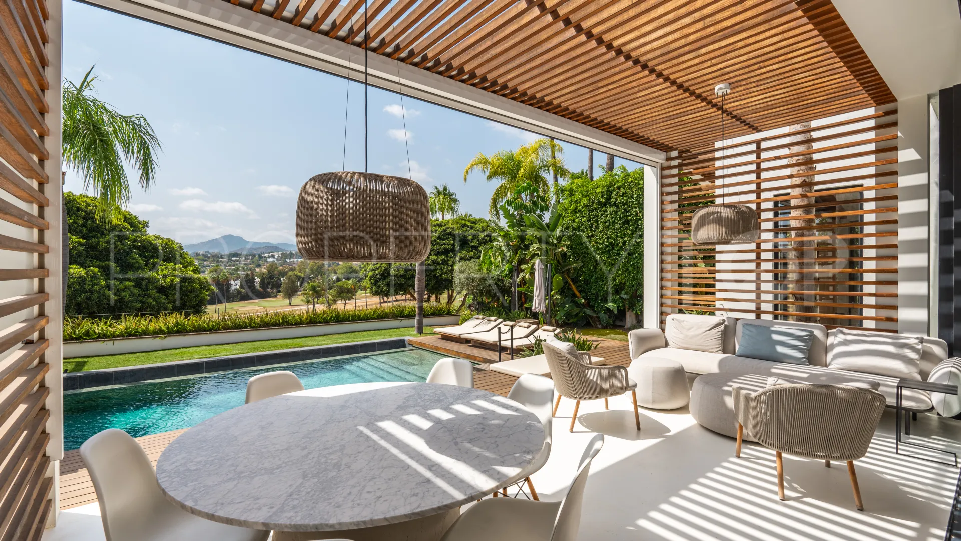 5 bedrooms villa for sale in Los Naranjos Golf