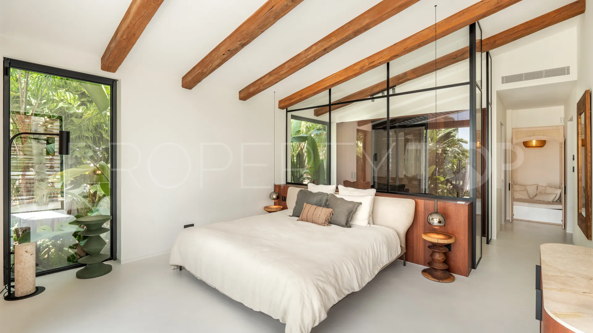 5 bedrooms villa for sale in Los Naranjos Golf