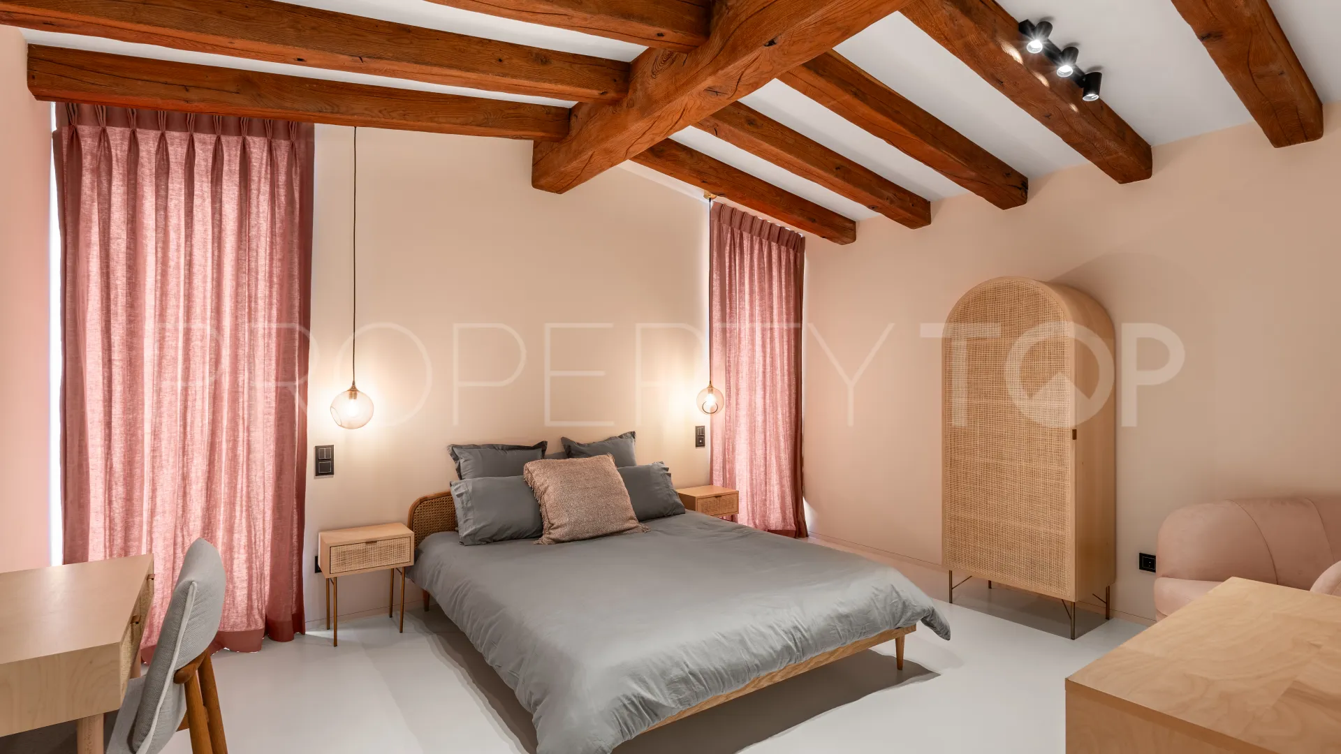 5 bedrooms villa for sale in Los Naranjos Golf