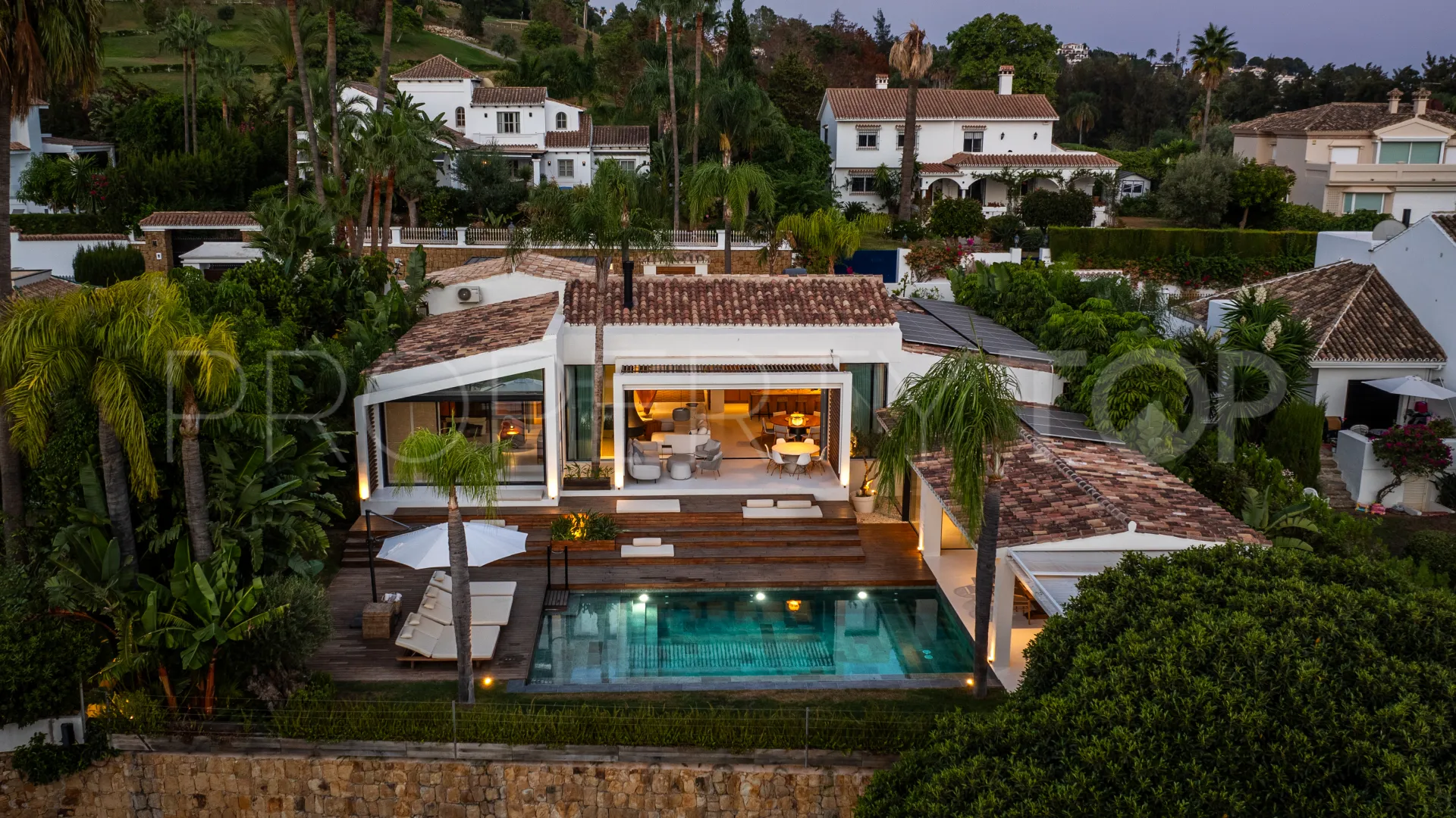5 bedrooms villa for sale in Los Naranjos Golf