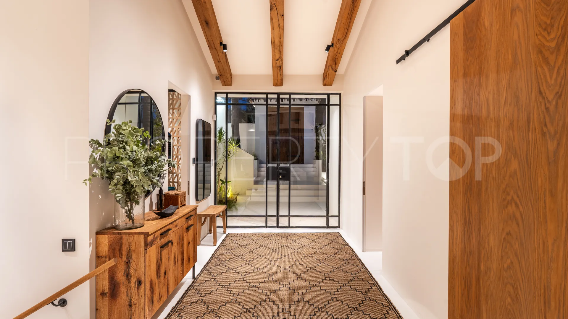 5 bedrooms villa for sale in Los Naranjos Golf
