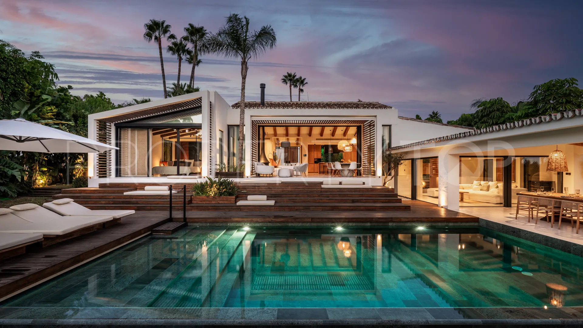 5 bedrooms villa for sale in Los Naranjos Golf
