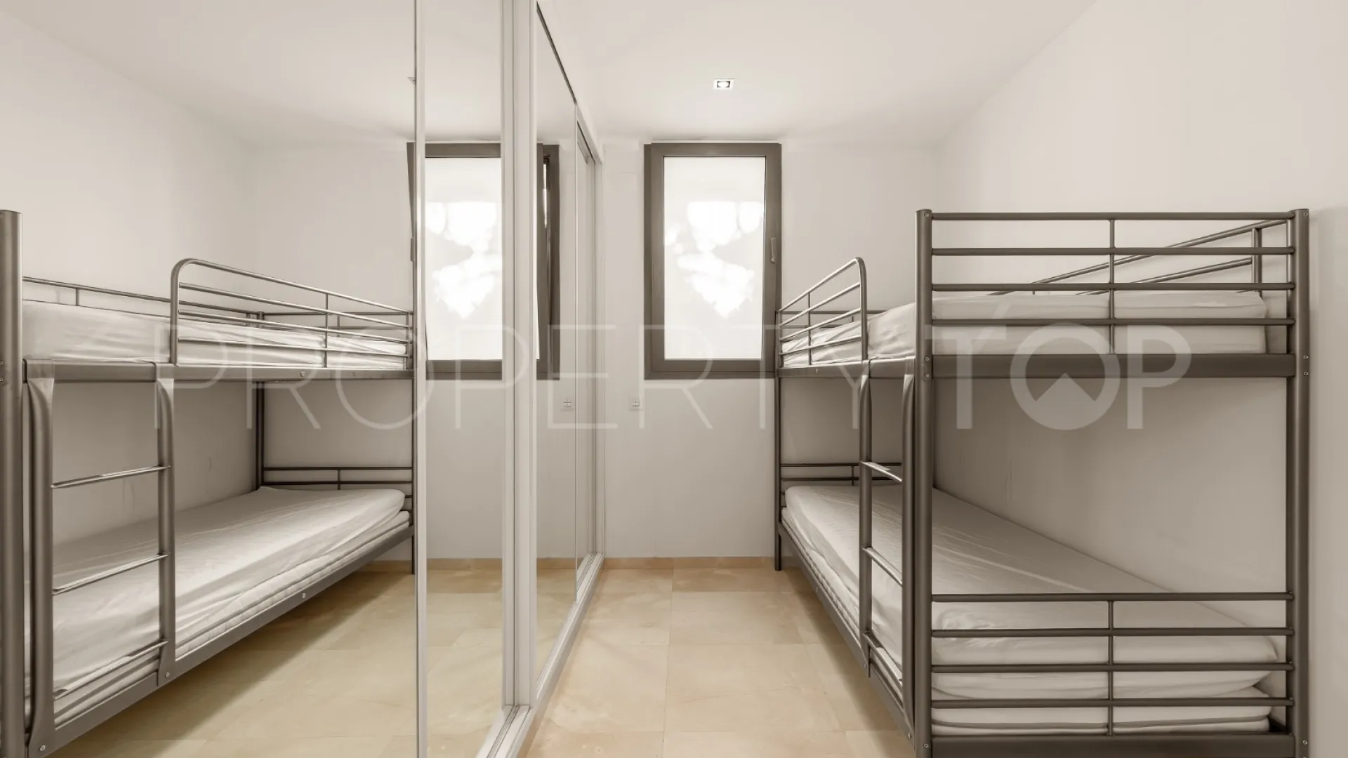Villa de 7 dormitorios a la venta en La Cerquilla
