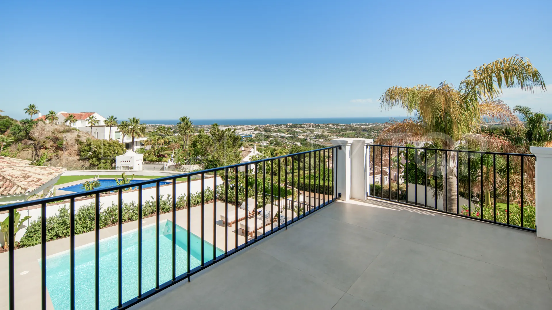 5 bedrooms villa for sale in Puerto del Almendro