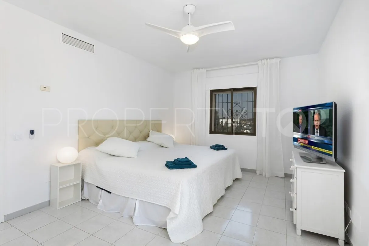 Se vende villa en Nueva Andalucia