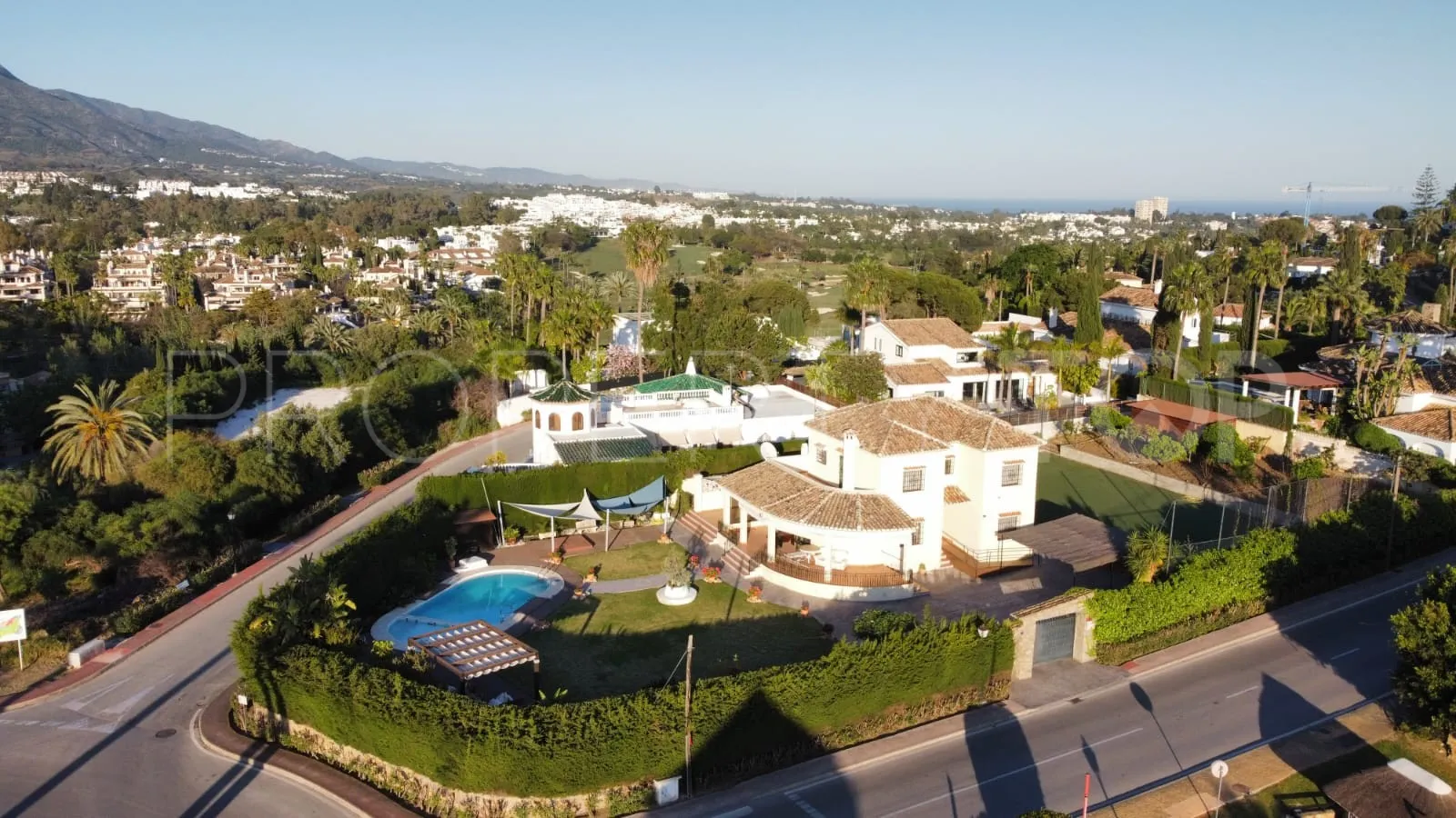 Se vende villa en Nueva Andalucia