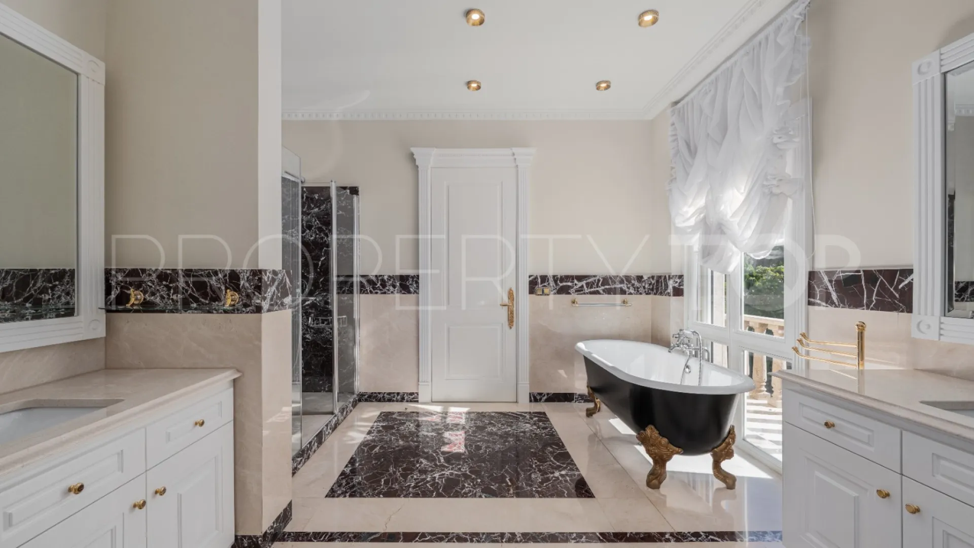 For sale Sierra Blanca 7 bedrooms villa