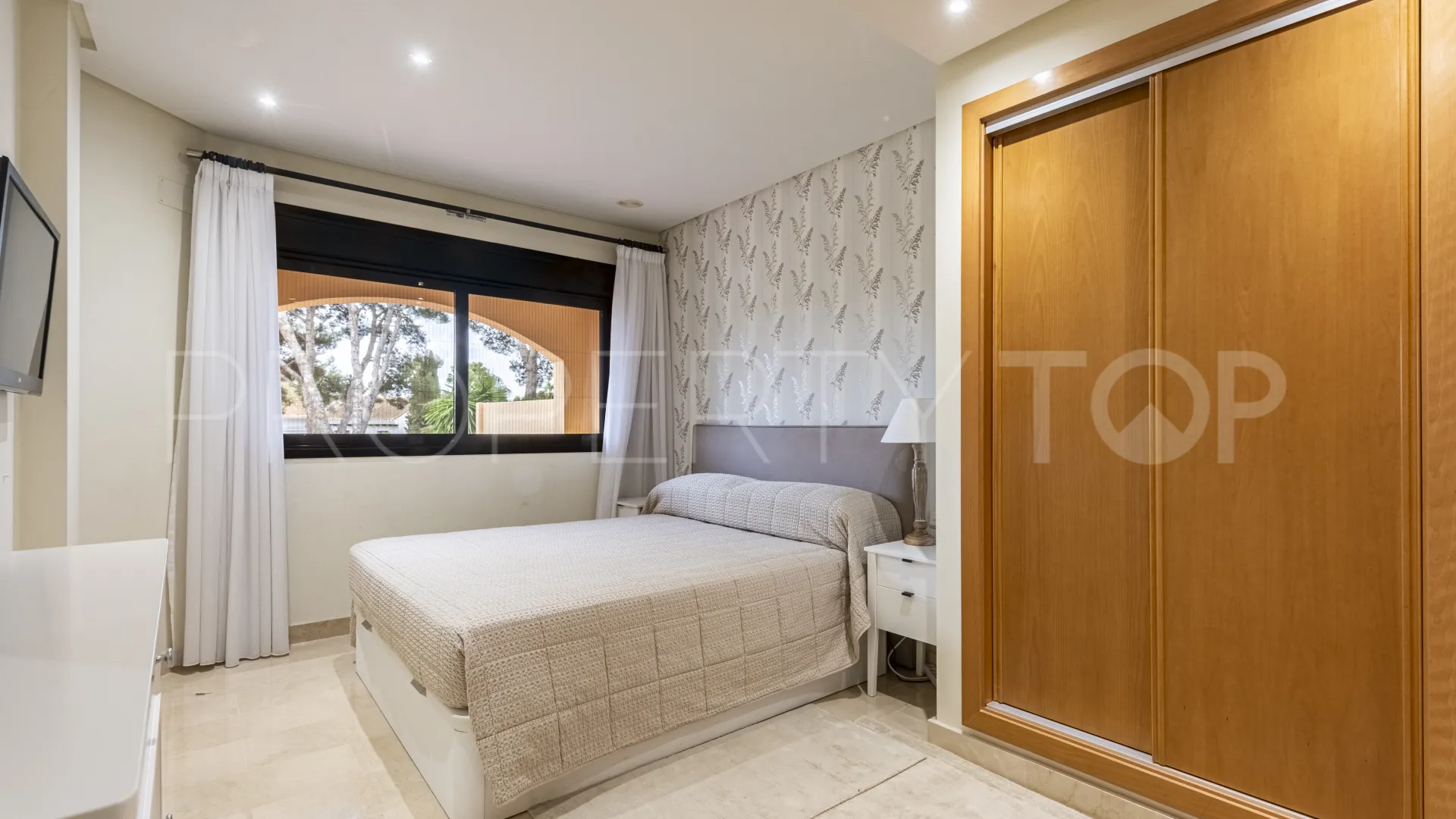 Comprar apartamento en Las Mimosas con 2 dormitorios