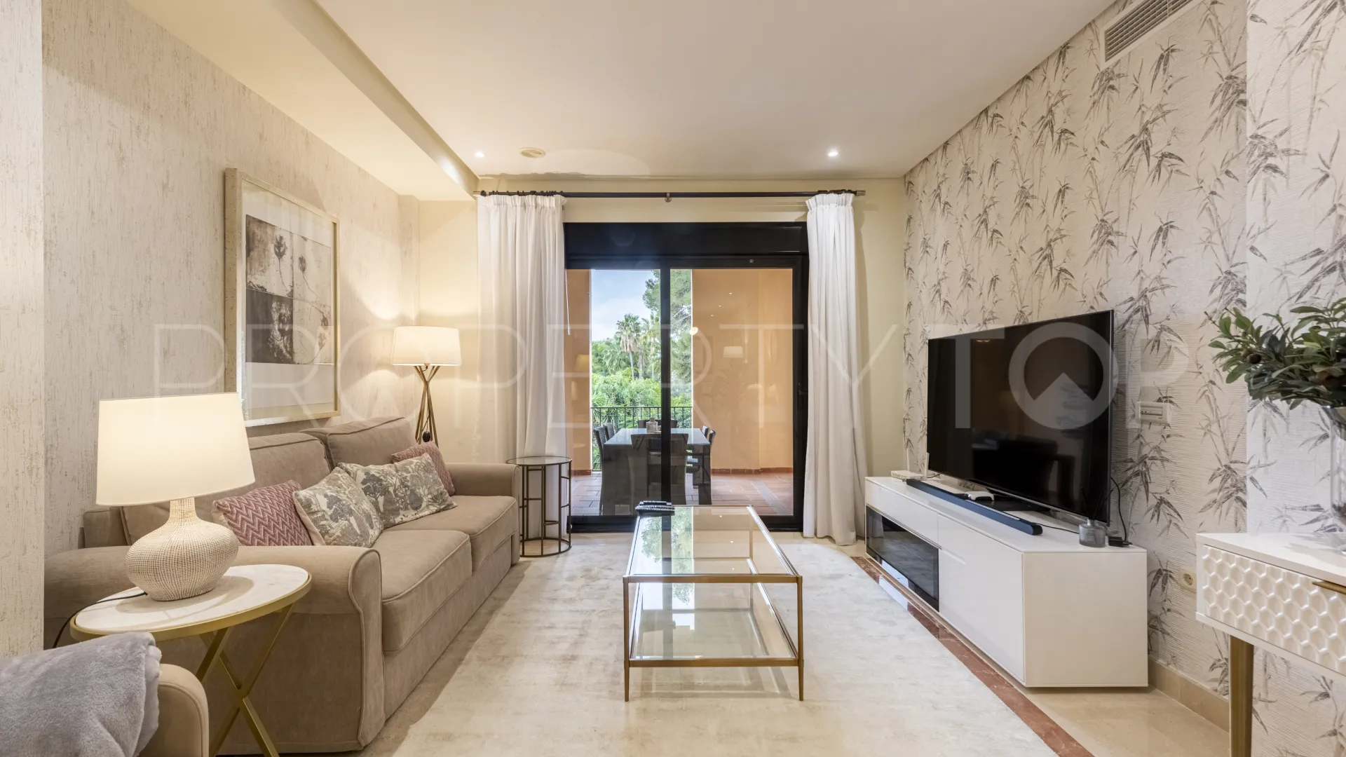 Comprar apartamento en Las Mimosas con 2 dormitorios