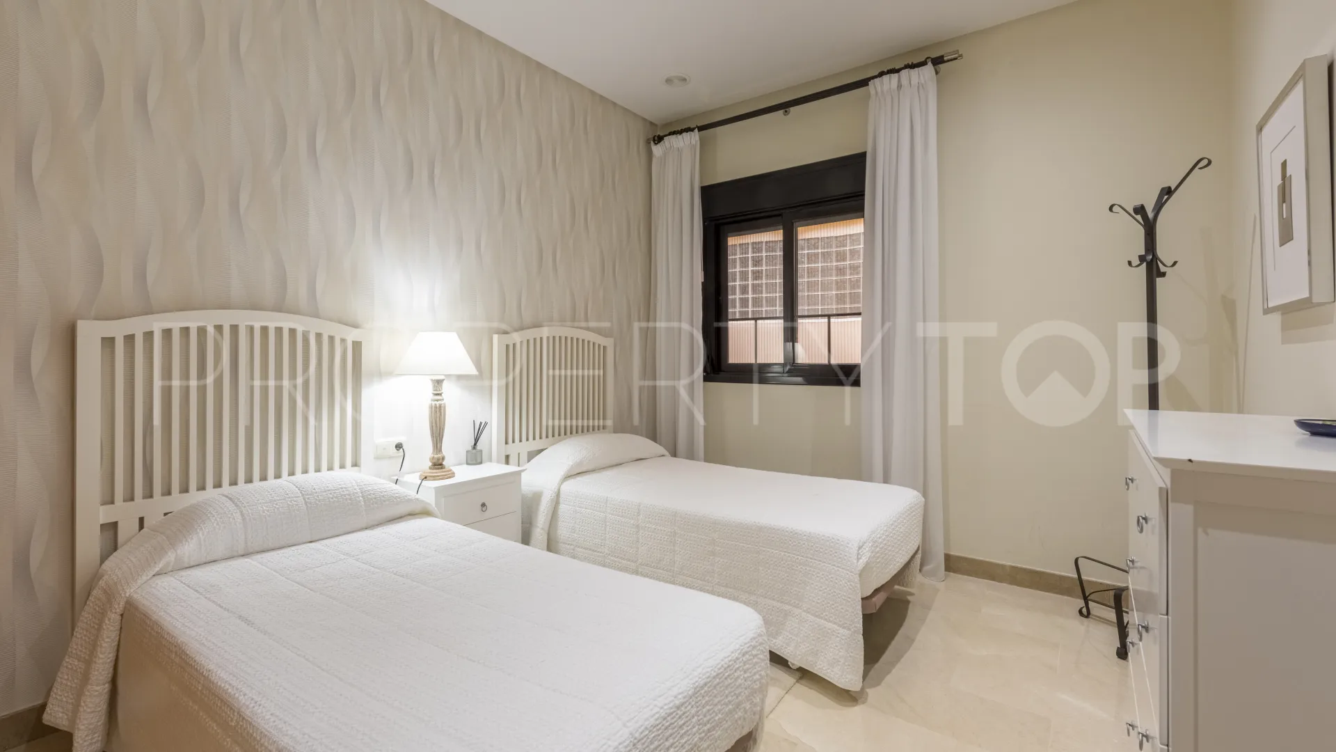 Comprar apartamento en Las Mimosas con 2 dormitorios