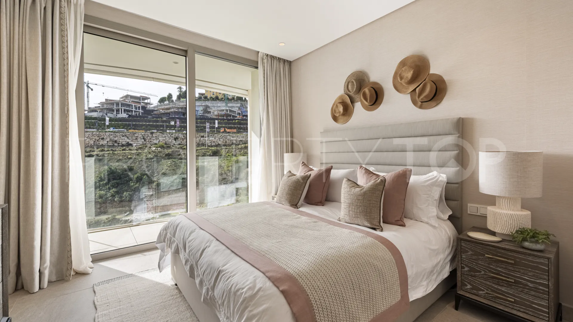 Ground floor apartment for sale in The View Marbella