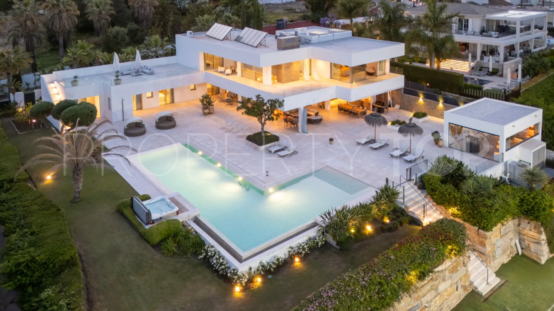 Villa de 7 dormitorios a la venta en La Cerquilla