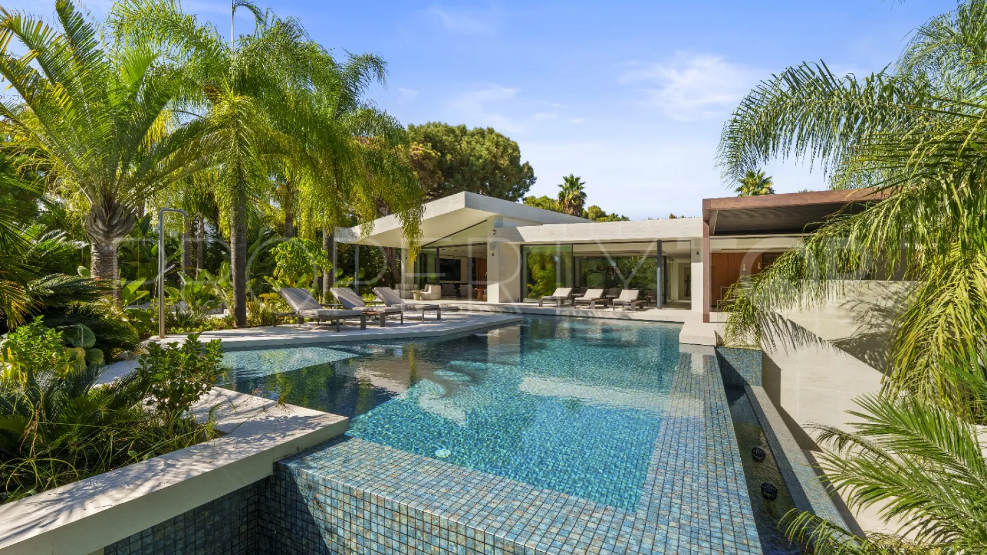 Las Chapas, villa de 5 dormitorios en venta
