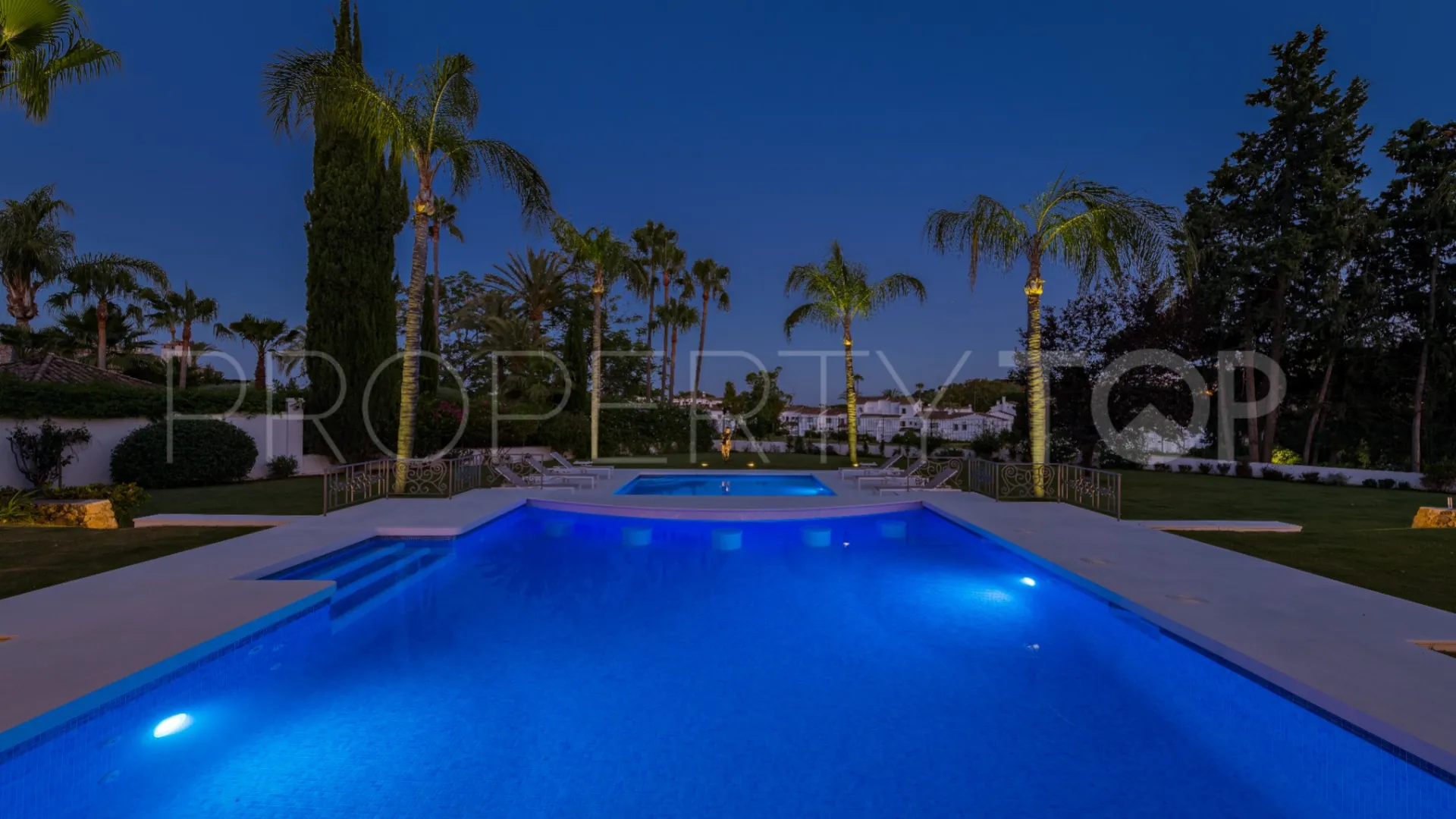For sale villa in La Cerquilla with 6 bedrooms