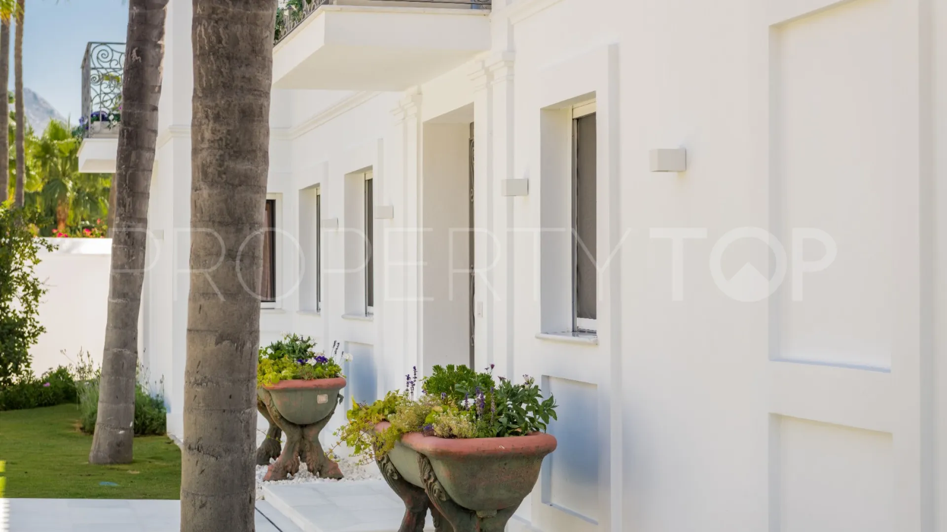 For sale villa in La Cerquilla with 6 bedrooms