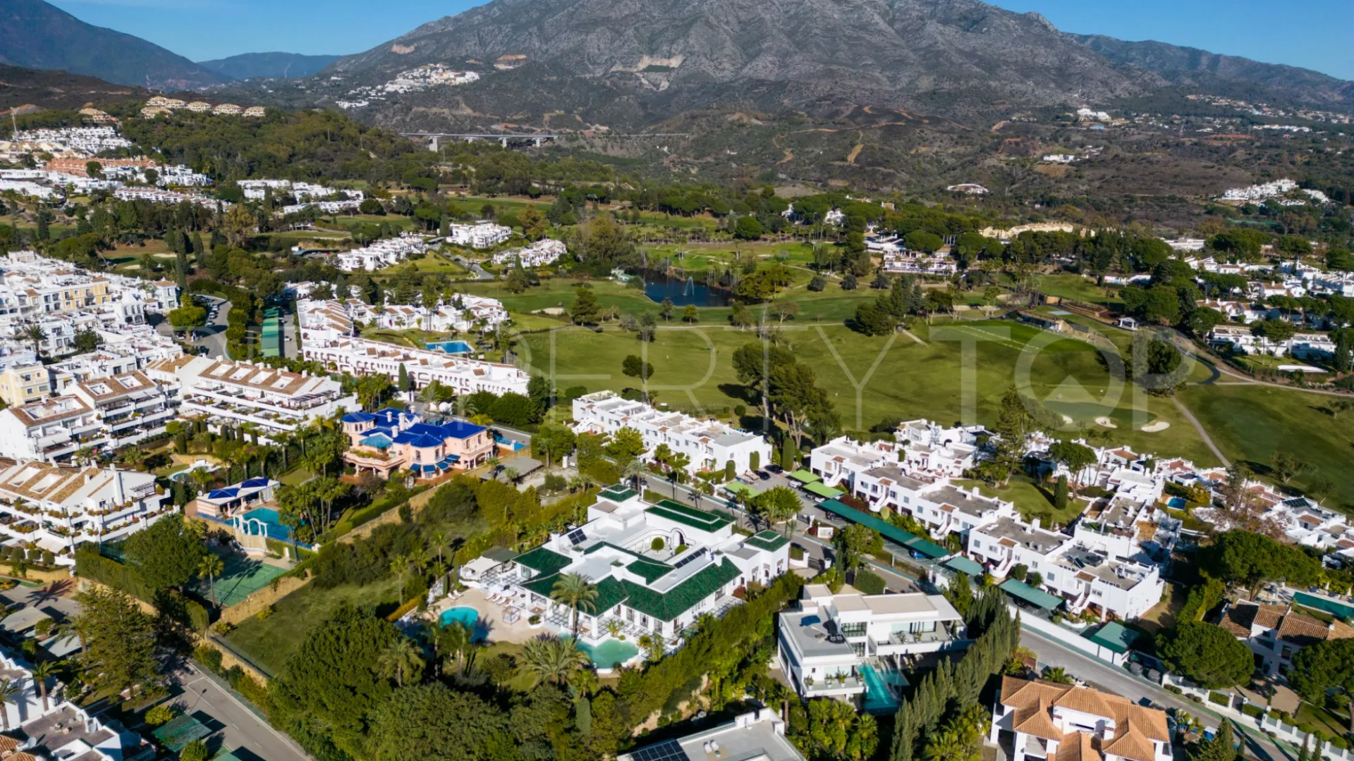 Villa en venta en Aloha