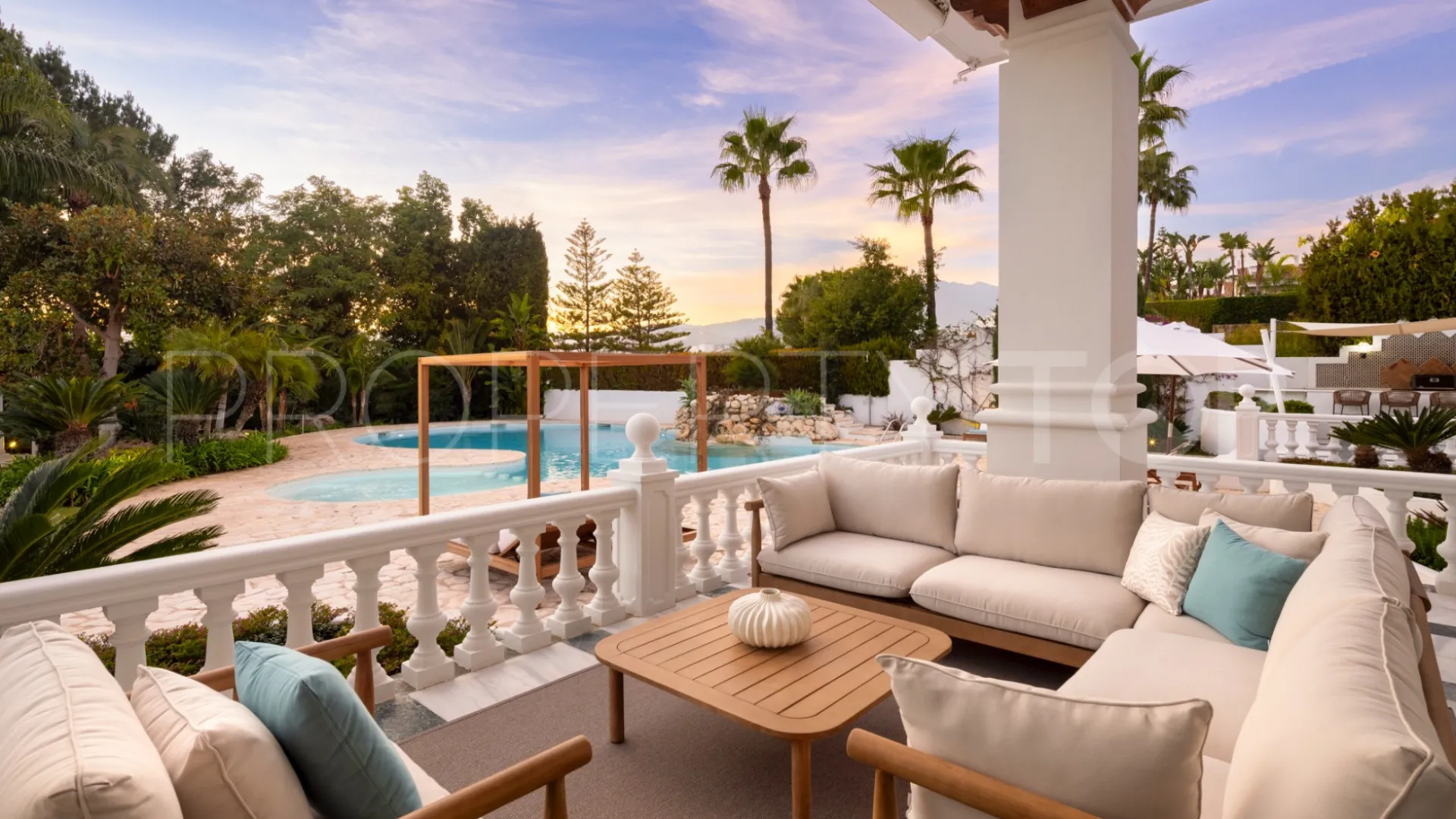 Villa en venta en Aloha