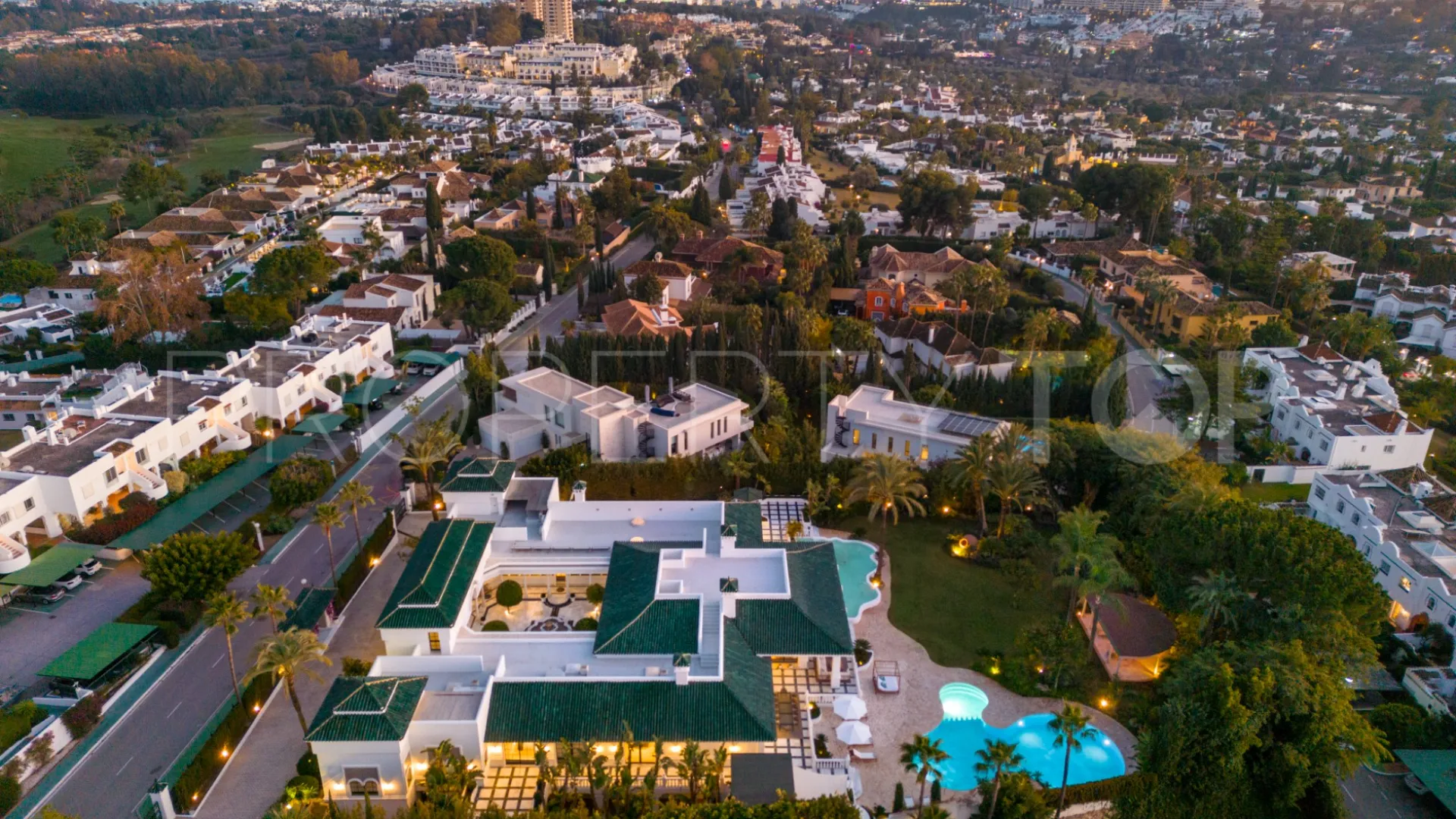 Villa en venta en Aloha