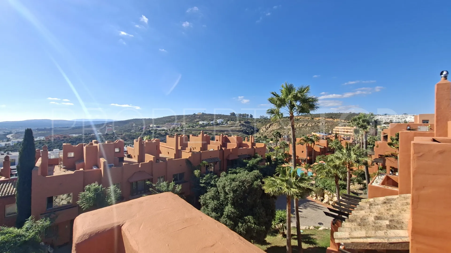 Bahia de las Rocas, adosado con 2 dormitorios en venta