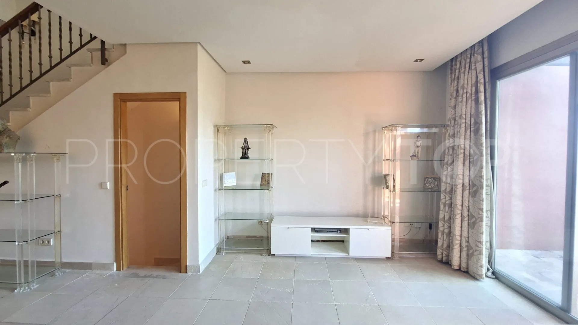 Bahia de las Rocas, adosado con 2 dormitorios en venta