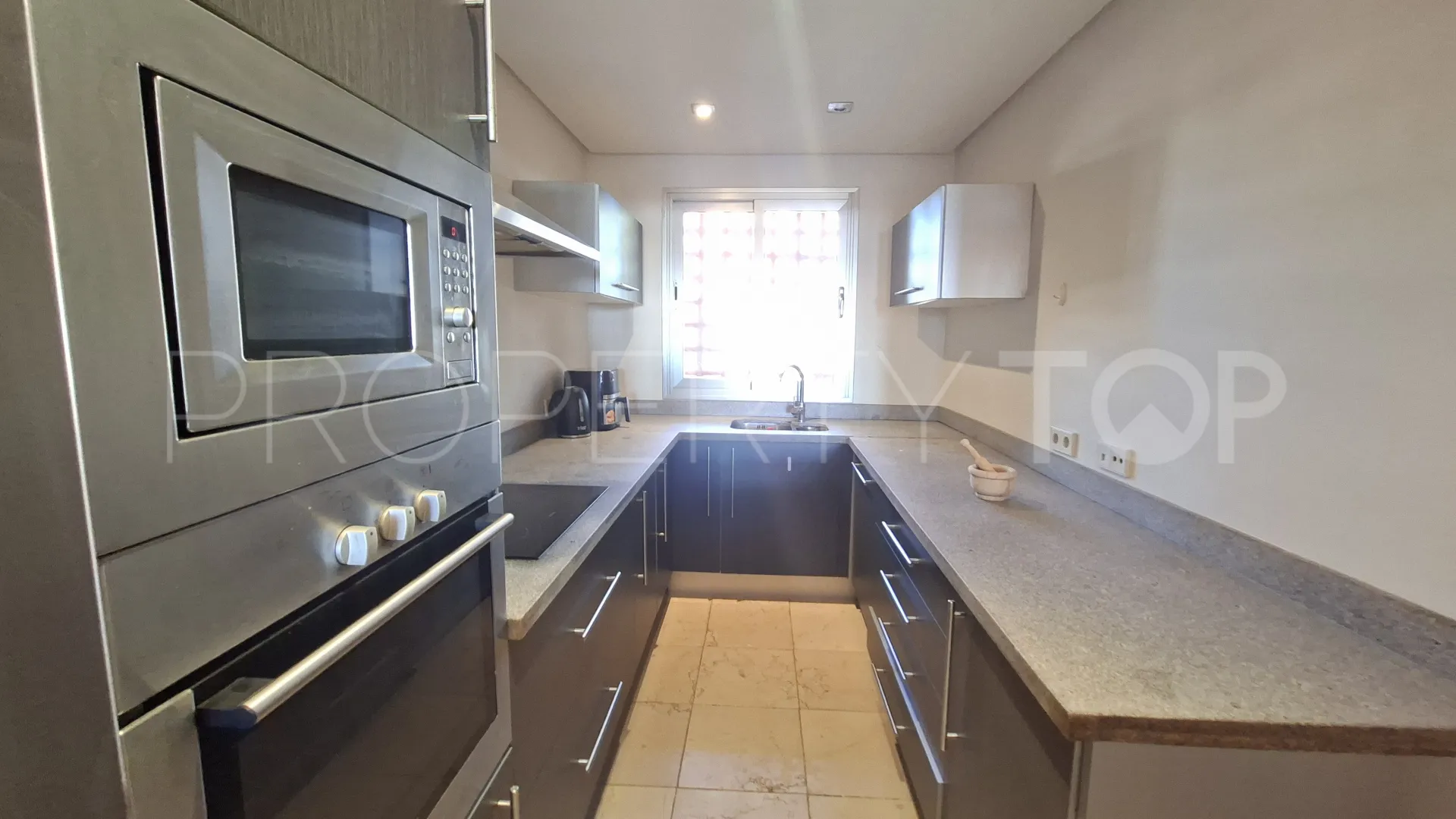 Bahia de las Rocas, adosado con 2 dormitorios en venta