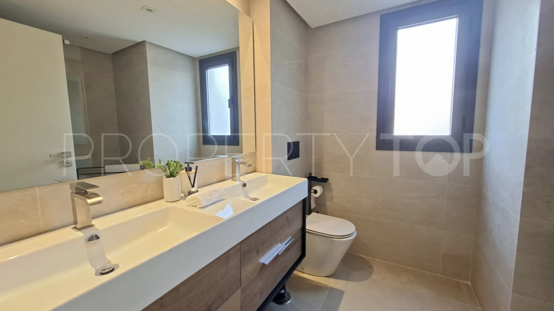 Apartamento a la venta en Benahavis de 3 dormitorios