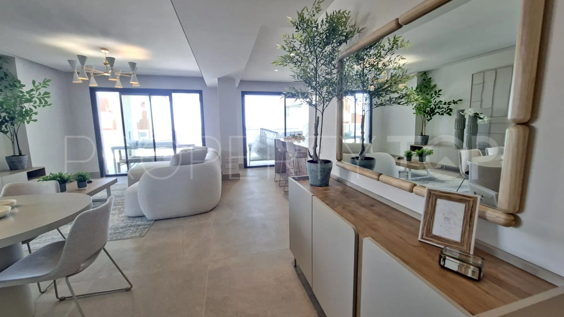 Apartamento a la venta en Benahavis de 3 dormitorios