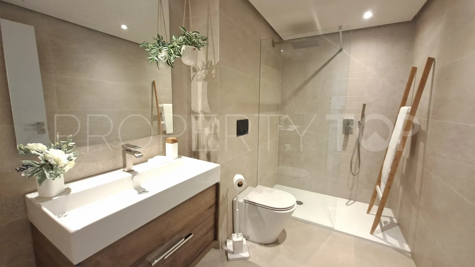 Apartamento a la venta en Benahavis de 3 dormitorios